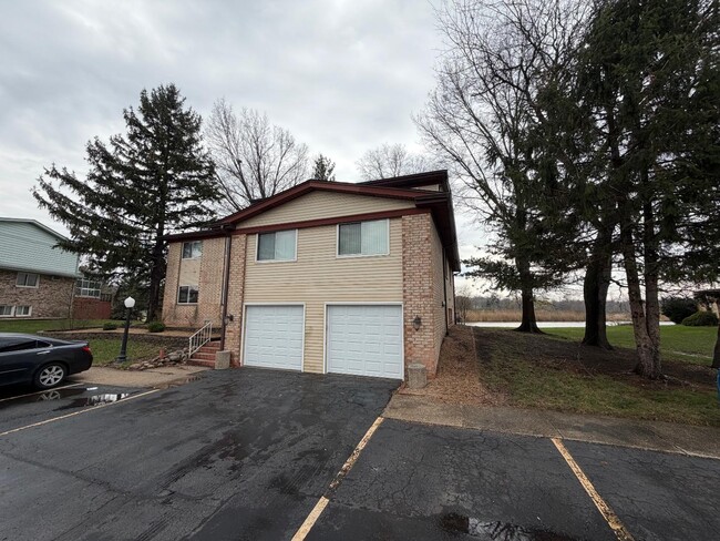 Building Photo - 5033 W 82nd Ct