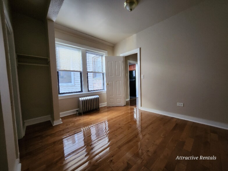 Building Photo - 6957 S Eggleston Ave