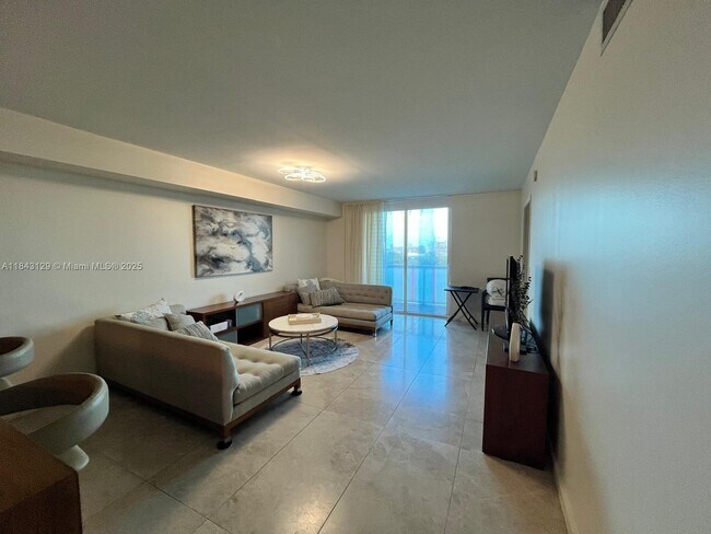 Building Photo - 50 Biscayne Blvd