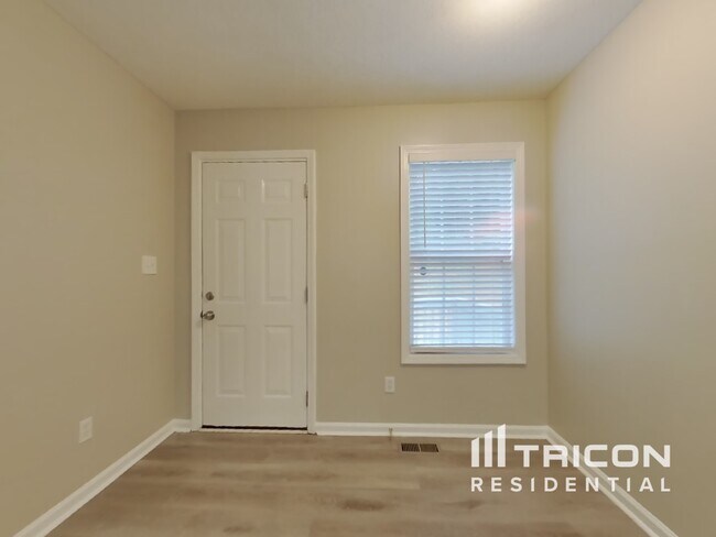 Building Photo - 7258 Brittany Way