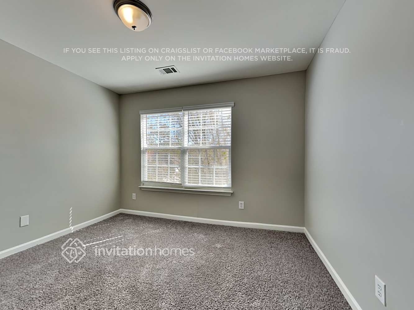 Building Photo - 323 Viceroy Curve