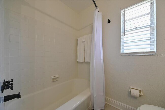 Building Photo - 4503 S Cortez Ave