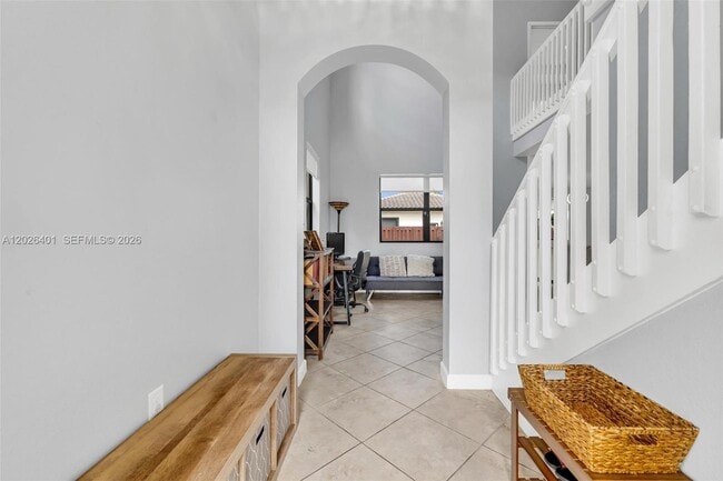 Building Photo - 581 SE 34th Ter