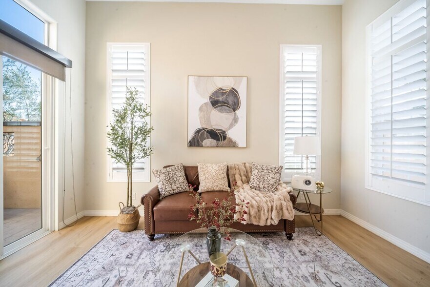 Building Photo - 52154 Rosewood