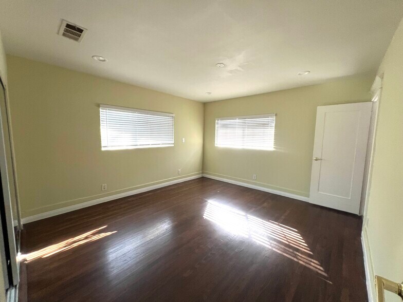 Master Bedroom - 2210 Las Flores Dr