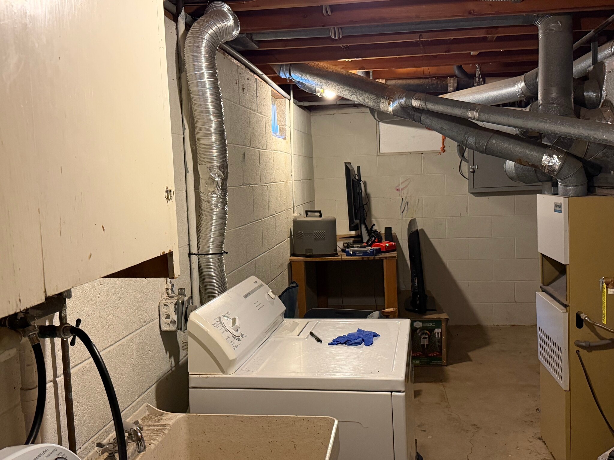 Washer and dryer. Plenty of climate controlled storage. - 491 E Juniper Dr