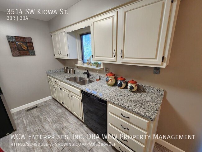 Building Photo - 3514 SW Kiowa St