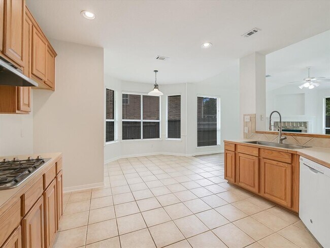 Building Photo - 7307 W Magic Mountain Ln