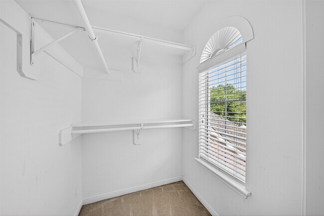 Building Photo - 22118 Blossom Meadow Ct