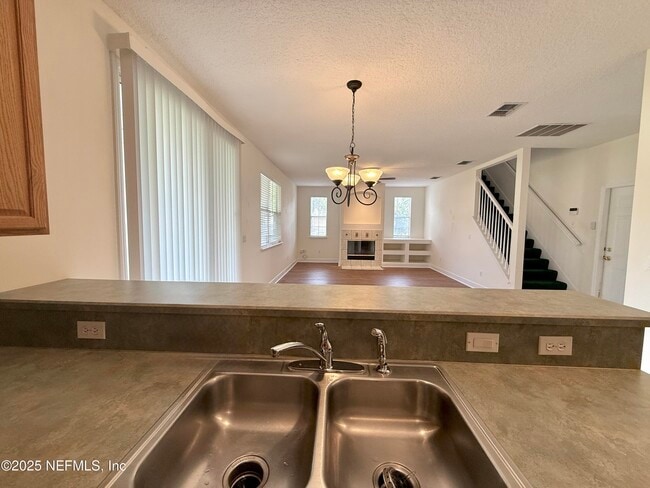Building Photo - 2080 Trailing Pines Way
