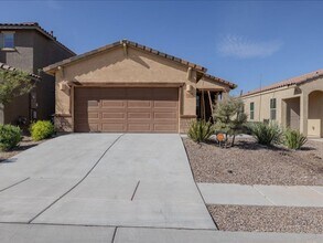Building Photo - 3 Bedroom 2 Bathroom With Den      SOLAR PANELS! BRAND NEW FULL INTERIOR PAINT!! BRAND NEW EPOXY ...