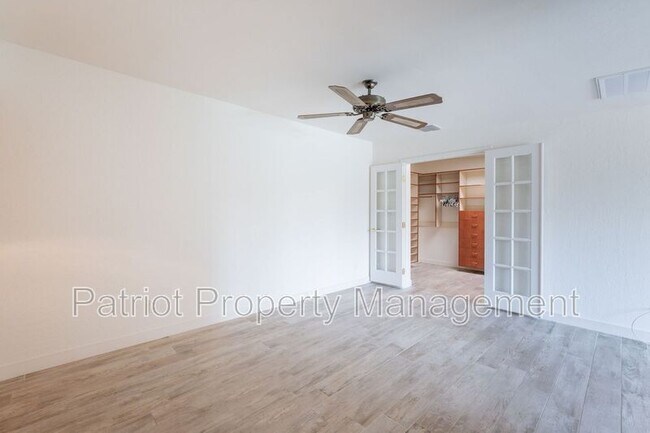 Building Photo - 7024 E Orange Blossom Ln