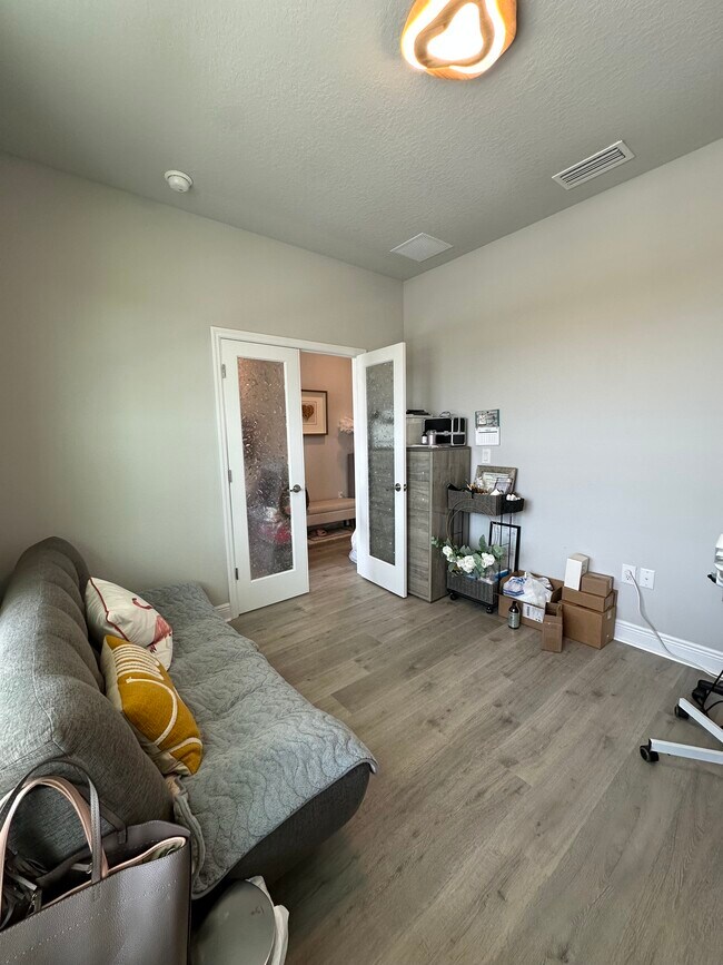Building Photo - 28656 Sweet Persimmon Dr