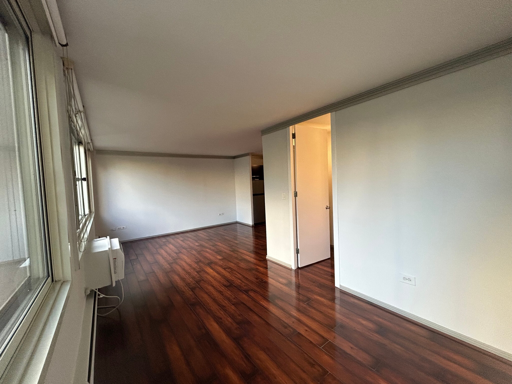 Building Photo - 1350 N Dearborn St