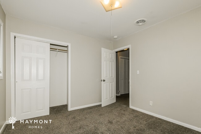 Building Photo - 309 Stubbs Dr