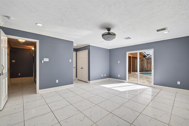 Building Photo - 4901 Burning Tree Dr