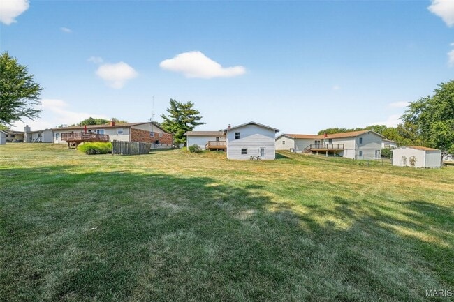 Building Photo - 3909 Golden Hills Dr