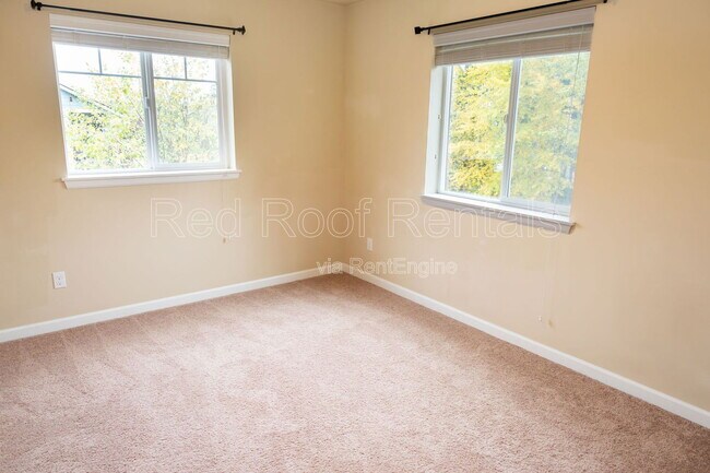 Building Photo - 4014 203rd St Ct E