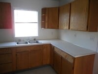 Building Photo - 313 N. "E"