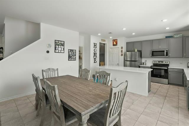 Building Photo - 2800 Weston Road