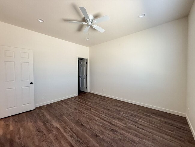 Building Photo - 29 Palms Home with Solar