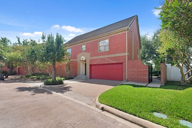Building Photo - 57 Foxhall Crescent Dr