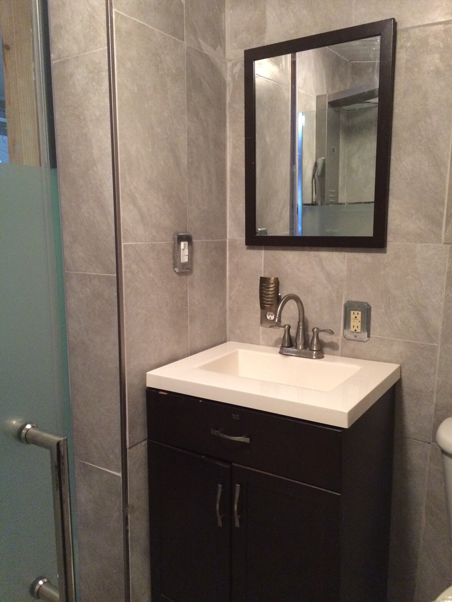 Many upgraded amenities throughout home including fully remodeled bathroom. - 3000 Clarcona Road