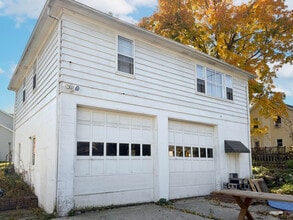 Building Photo - 619 Water St