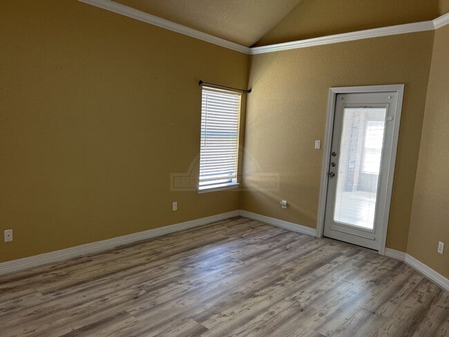 Building Photo - 203 Weeping Willow Ct