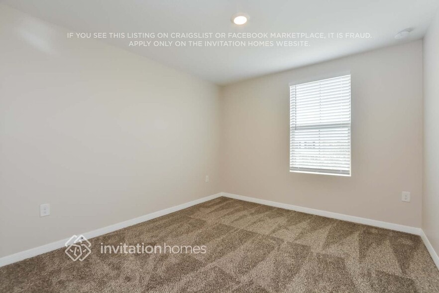 Building Photo - 1889 Red Canyon Dr