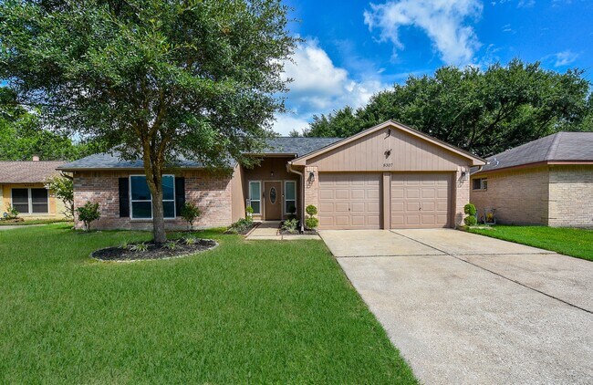 Building Photo - 8307 Stagewood Dr