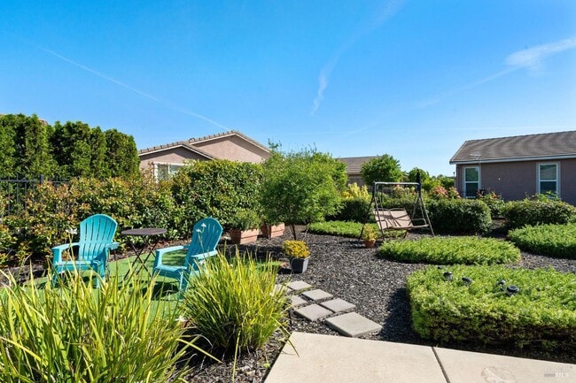 Building Photo - 295 Marks Rd