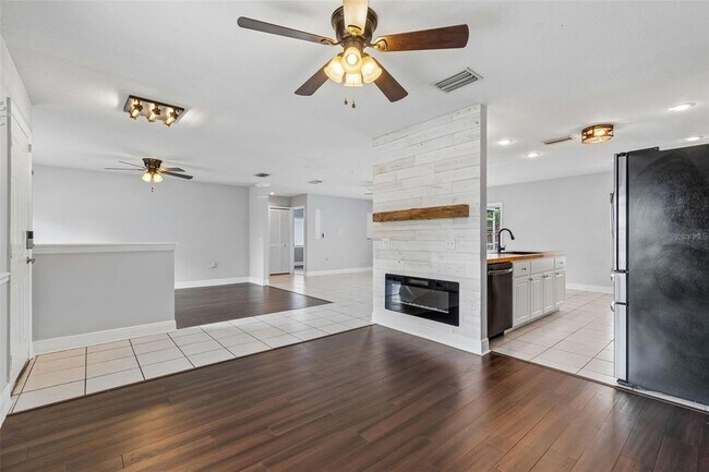 Building Photo - 4009 Orangefield Pl