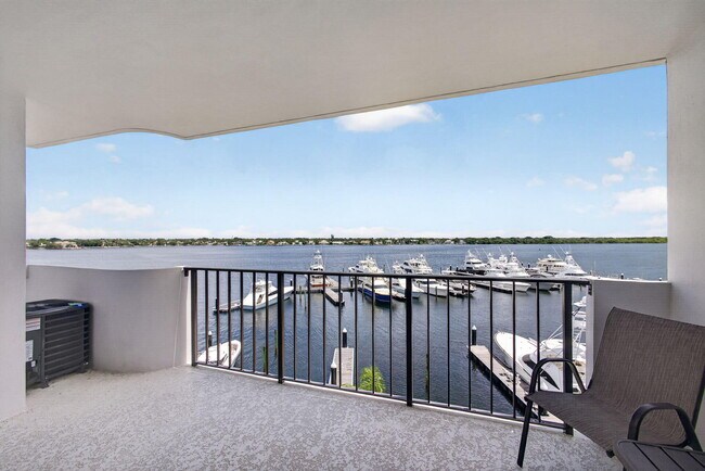 Building Photo - 1208 Marine Way