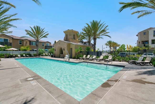 Building Photo - 4 bedroom - Pacific Ridge in Oceanside