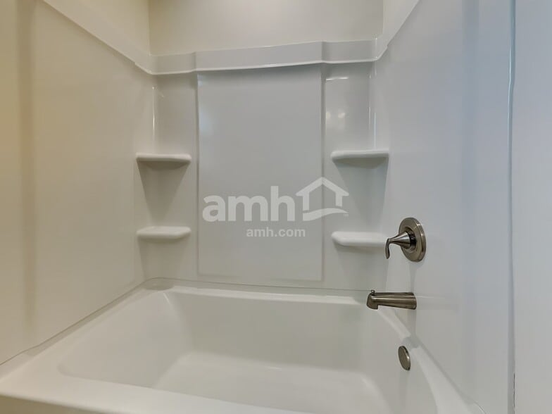 Building Photo - 4336 Longfellow Dr