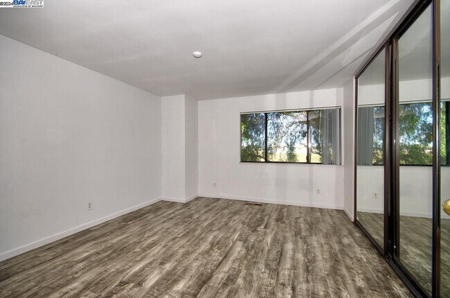 Building Photo - 6341 Joaquin Murieta Ave