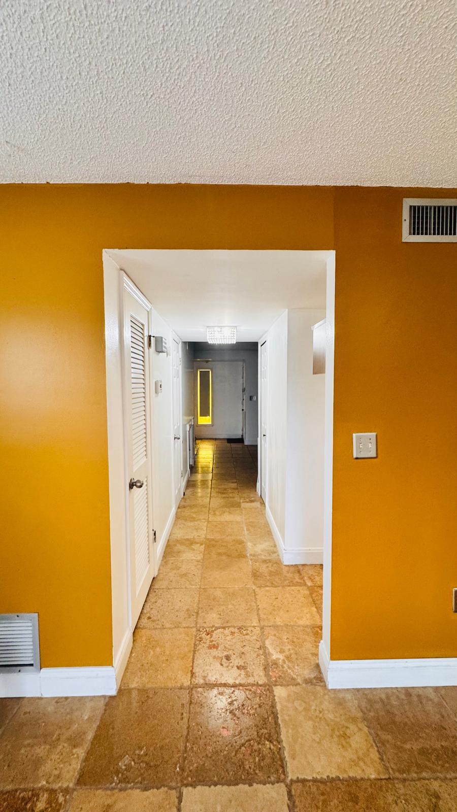 Building Photo - 600 Waverly Ln