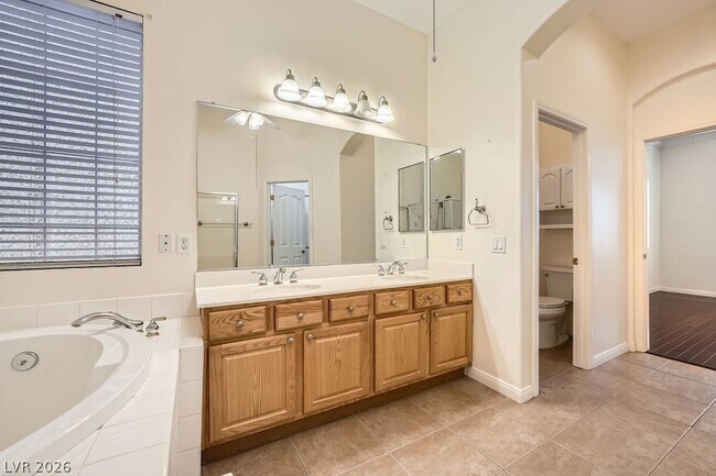 Building Photo - 10271 Bark Pine Ct