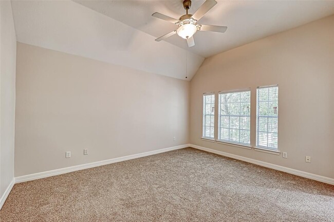 Building Photo - 18 Turtle Creek Manor