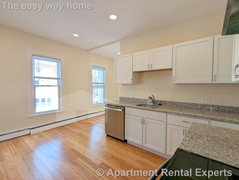 Building Photo - 19 Cameron Ave