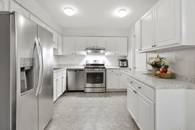 Building Photo - 818 Dunbar Ct