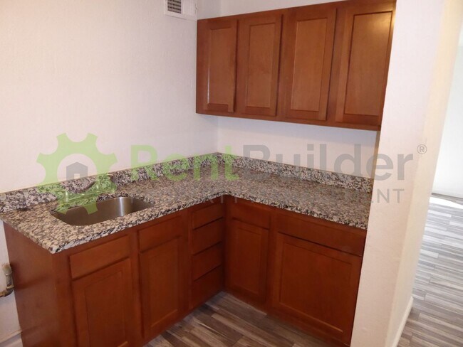 Building Photo - 3426 Smith Ave SE