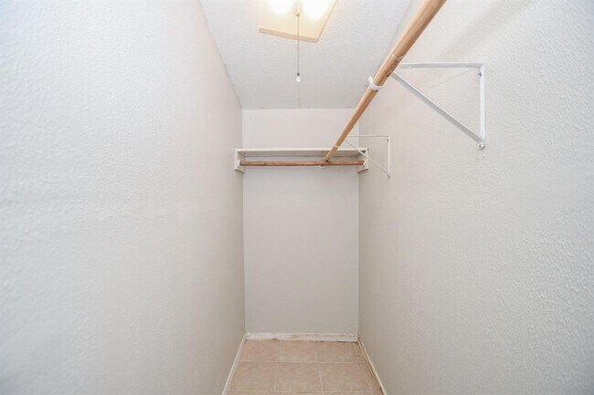 Building Photo - 15063 Woodforest Blvd