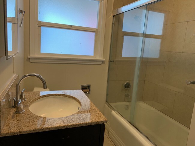 Building Photo - 1212 Michigan Ave