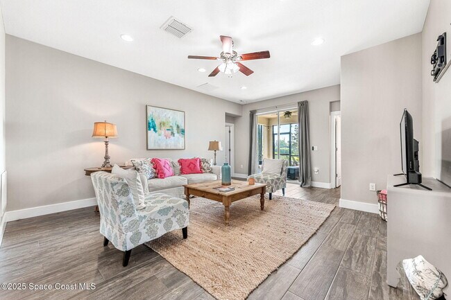 Building Photo - 5724 Trieda Dr