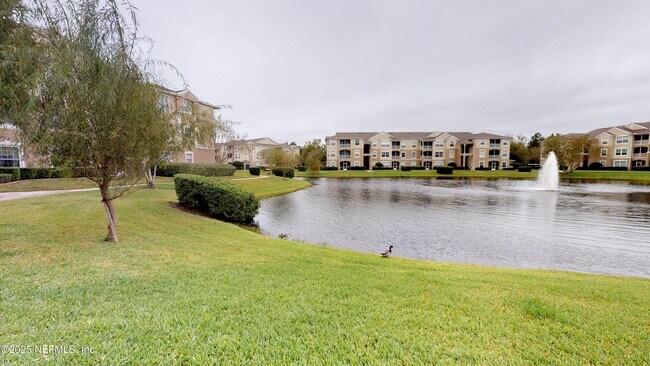 Building Photo - 7990 Baymeadows Cir E