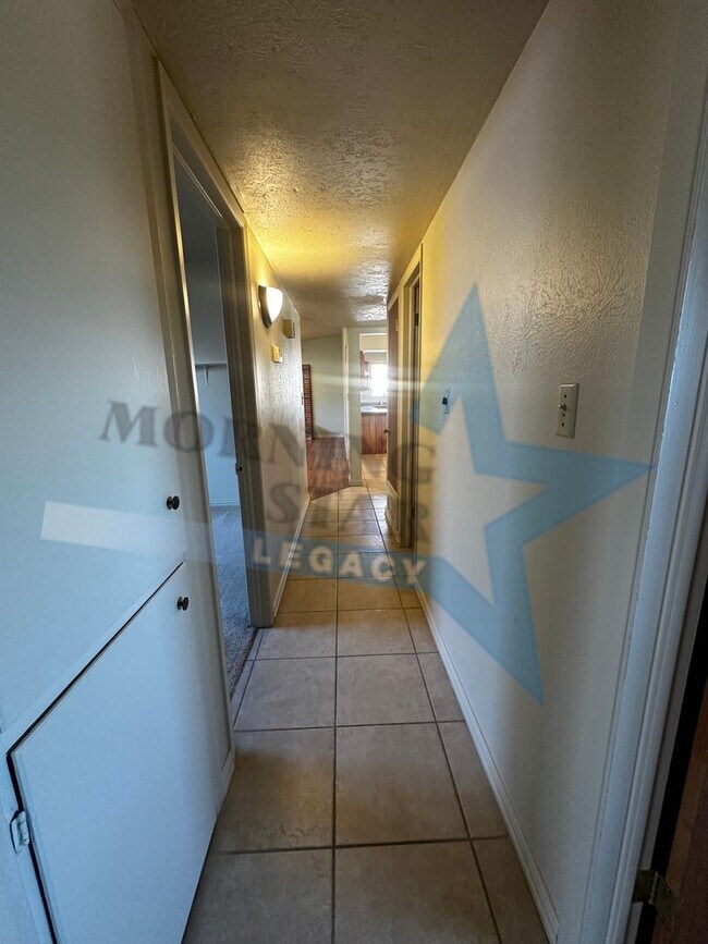 Building Photo - 1055 Wofford Dr