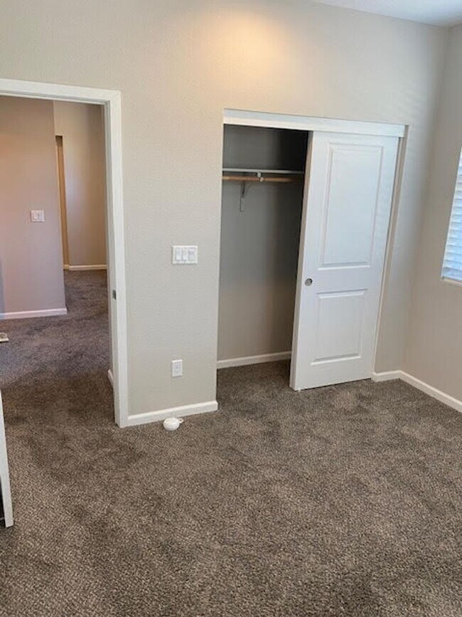 Building Photo - 2150 Santona Cir