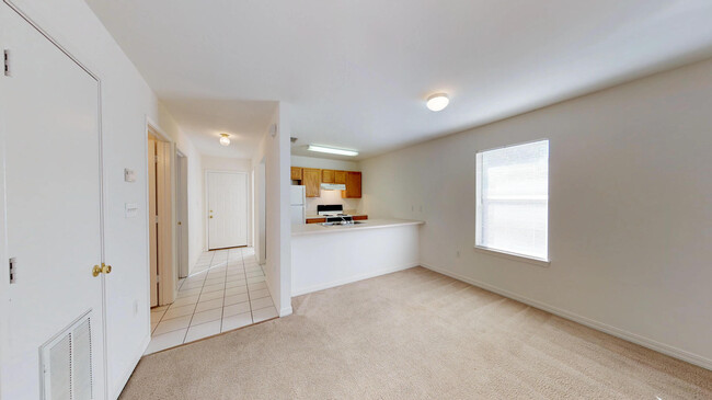 Building Photo - 1858 Norwood Ct